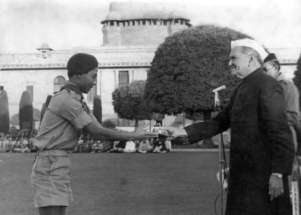 Gallantry Award 1976 